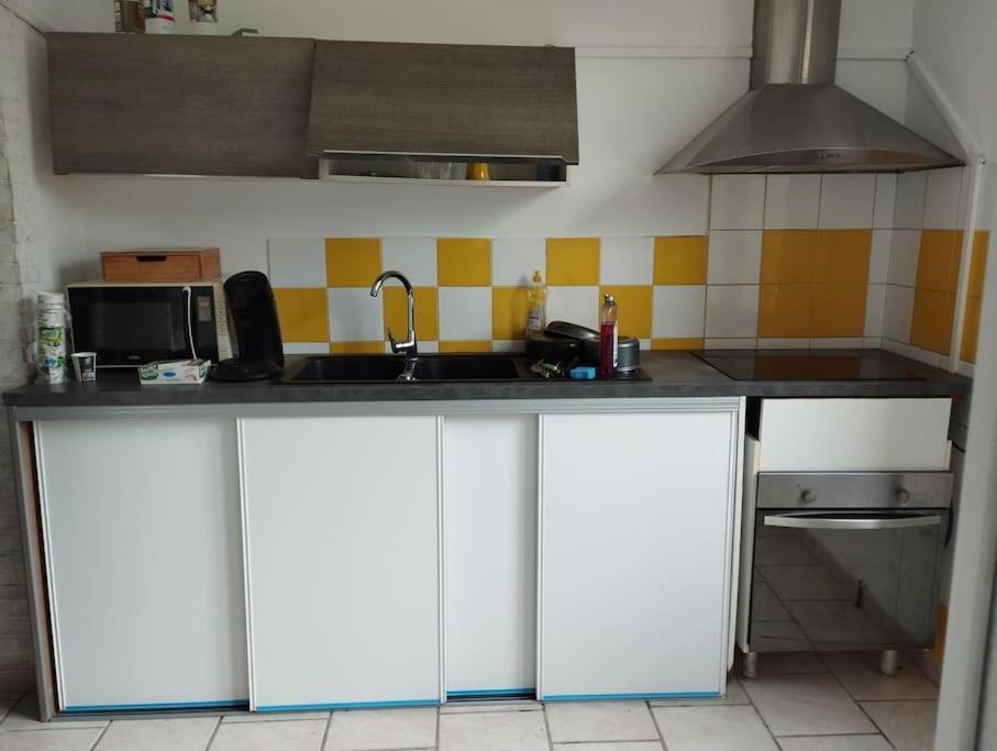 Agreable Maison Avec Parking Gratuit Lägenhet Amiens Exteriör bild